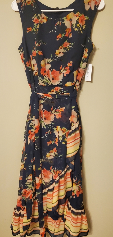NWT Pretty, floral summer dress